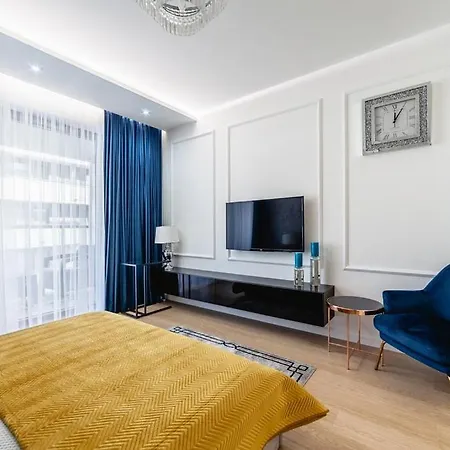 Apartment Luksusowy Z Tarasem Centrum Warszawy Warschau